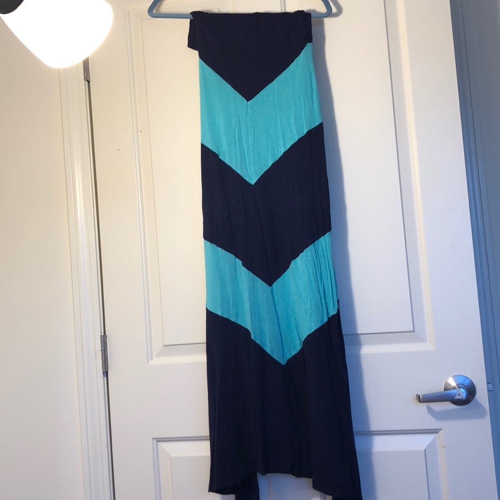Super cute tube dress! Fits for maternity too!